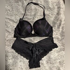 Elegant Black Glitter Women's Bra Set